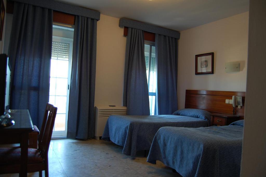 Hotel Marina Victoria Algeciras Bilik gambar
