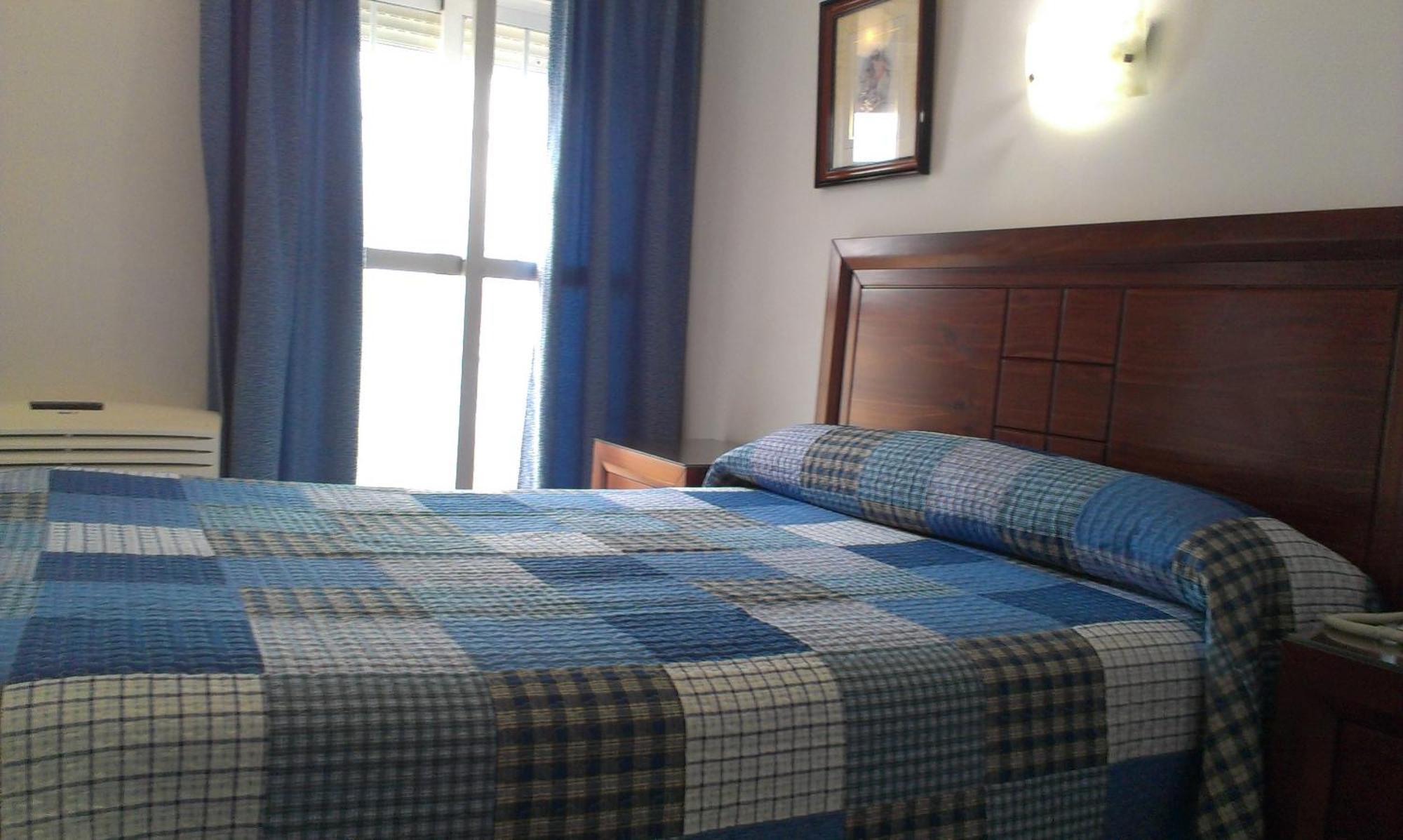Hotel Marina Victoria Algeciras Luaran gambar
