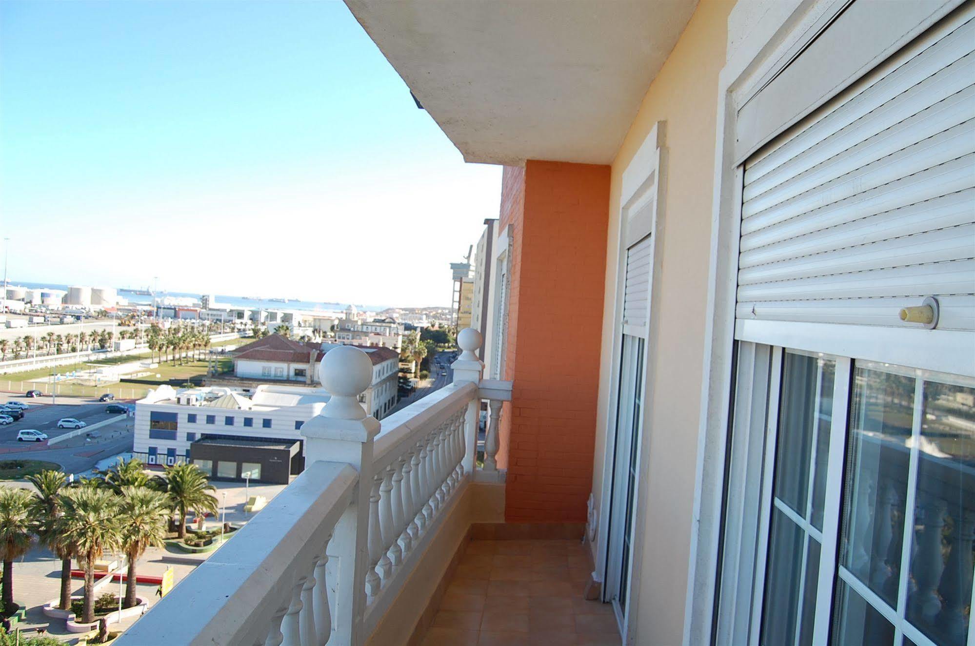 Hotel Marina Victoria Algeciras Luaran gambar